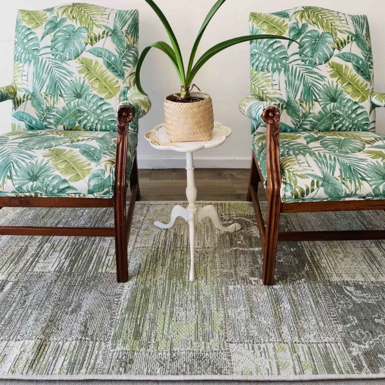 Picture of 0.85 x 4.20 Vintage Patchwork Green Long Outdoor Runner
