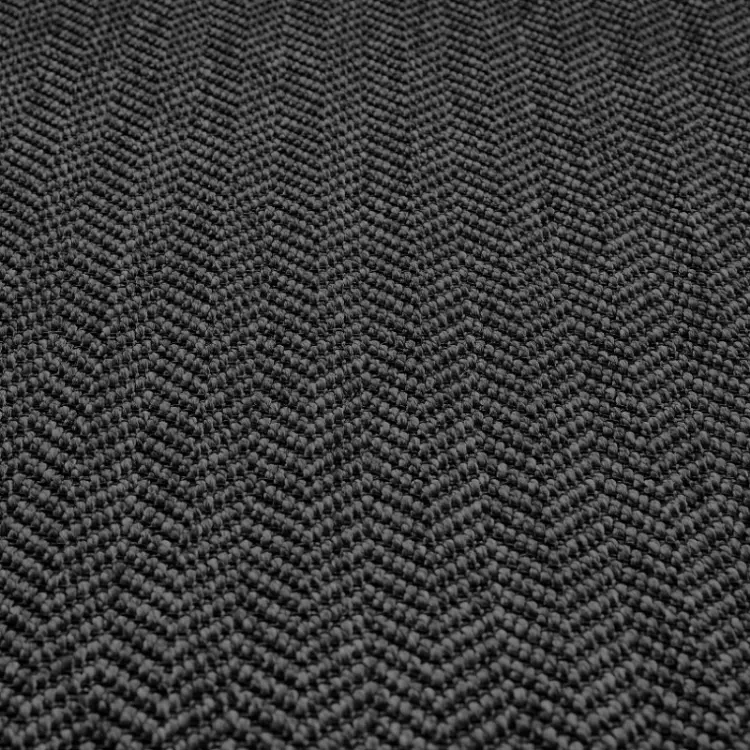 Picture of 4.00 x 1.45 Arrow Ebony Outdoor Rug