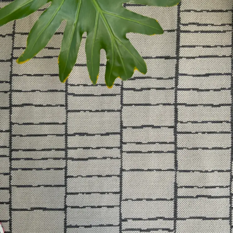 Picture of 3.00 x 3.96 Stacks Grey Outdoor Rug 