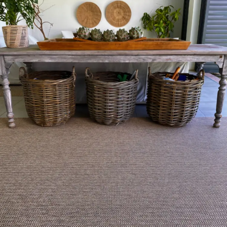 Picture of 4.00 x 1.85 Arrow Pecan Outdoor Rug