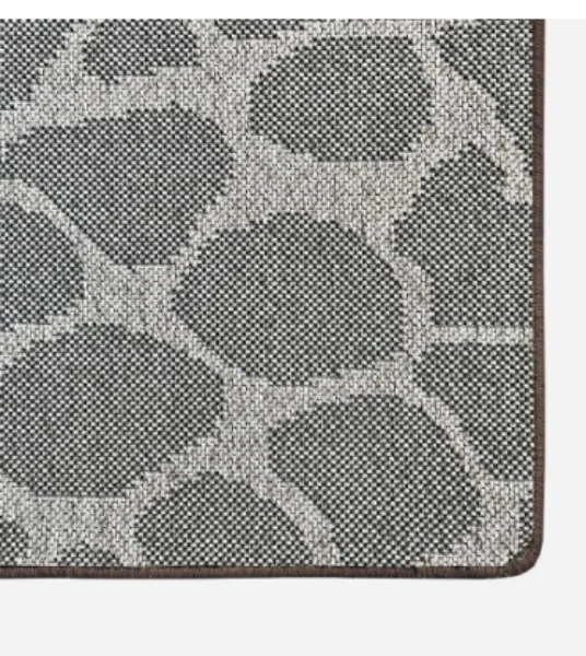 Giraffe Acacia Outdoor Rug